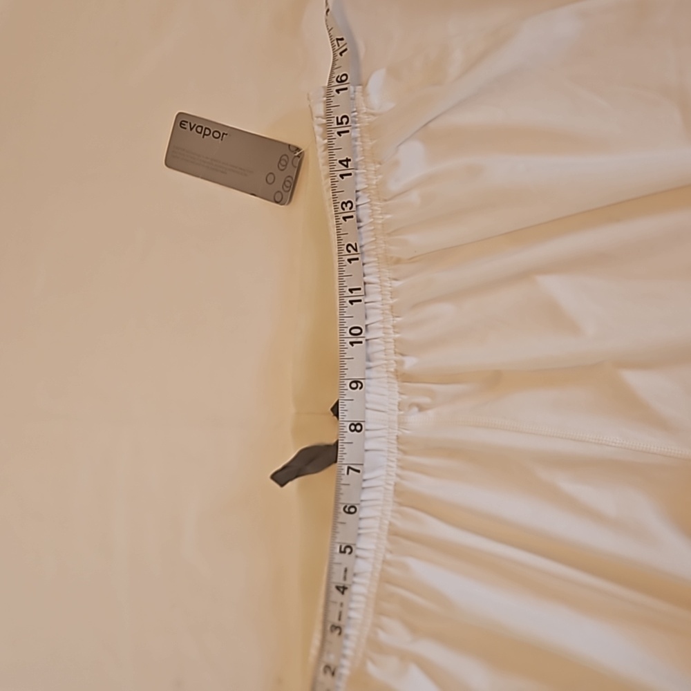 Eastbay White Athletic Shorts L EVAPOR Tech Drawstring Gym Sport NWT - Picture 14 of 17